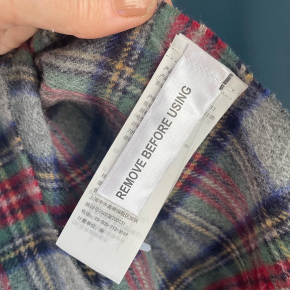 Abercrombie & Fitch Wool Blend Classic Plaid Scarf Grey Red Green Blue Fringe - Picture 5 of 6